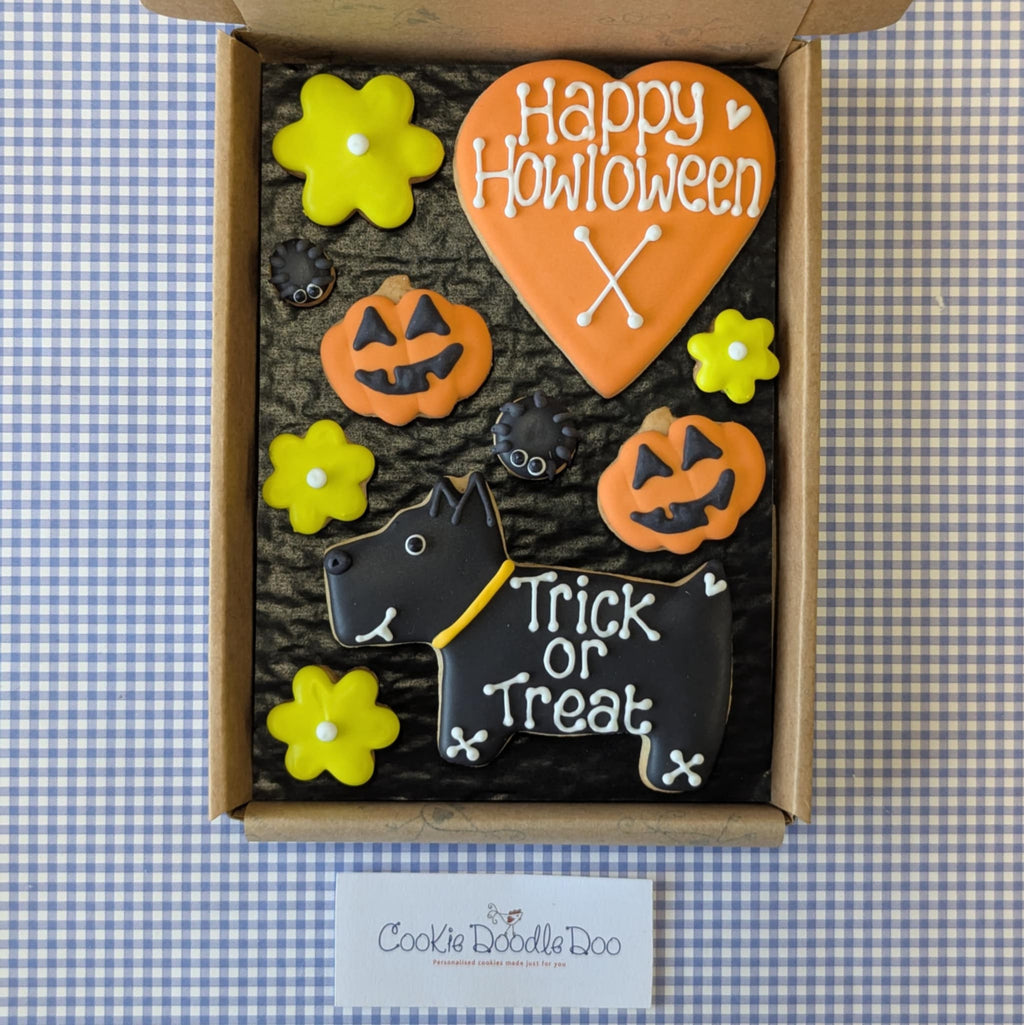 Dog lovers - Happy Howl-o-ween - Medium box