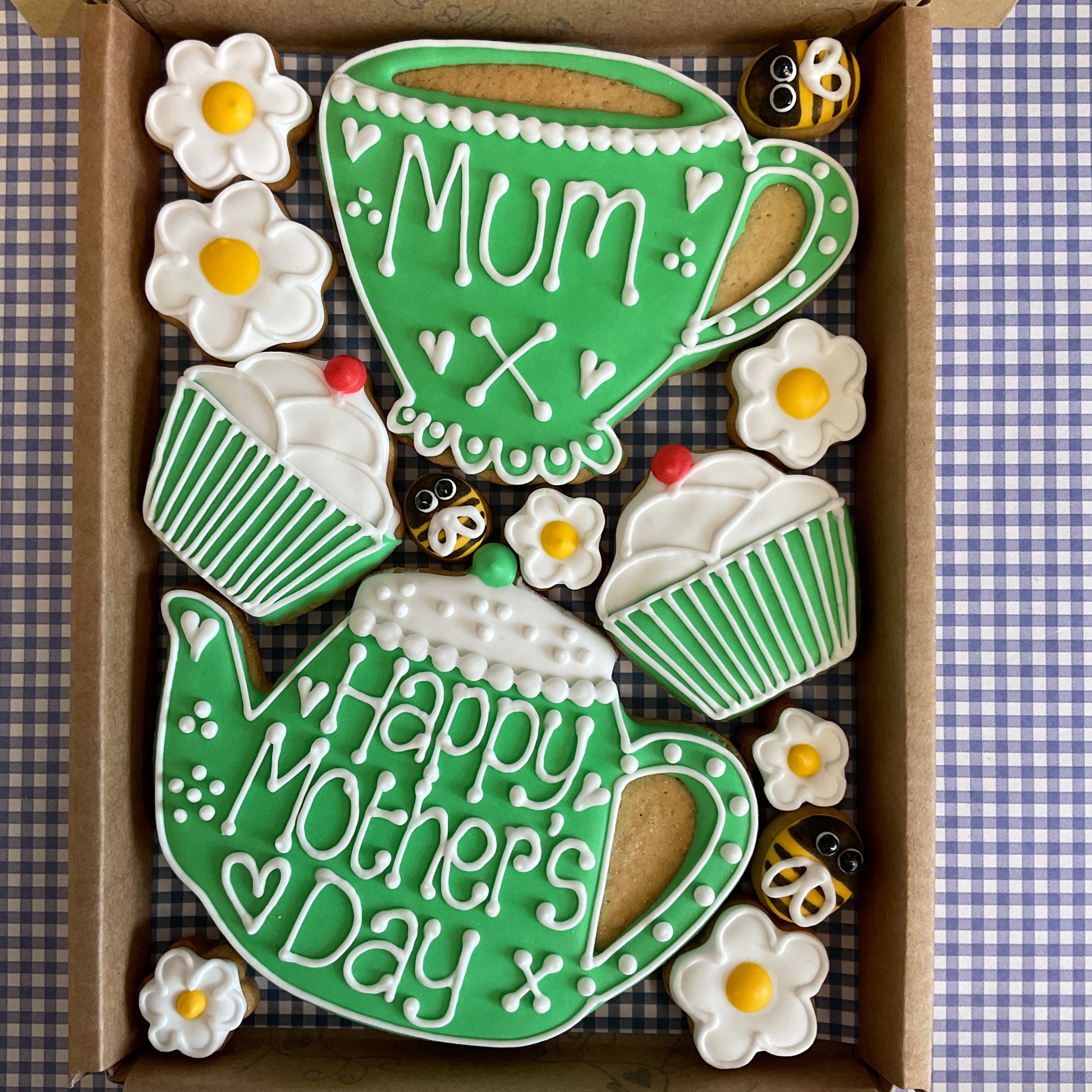 Mum -Tea set Cookie Box (Medium)