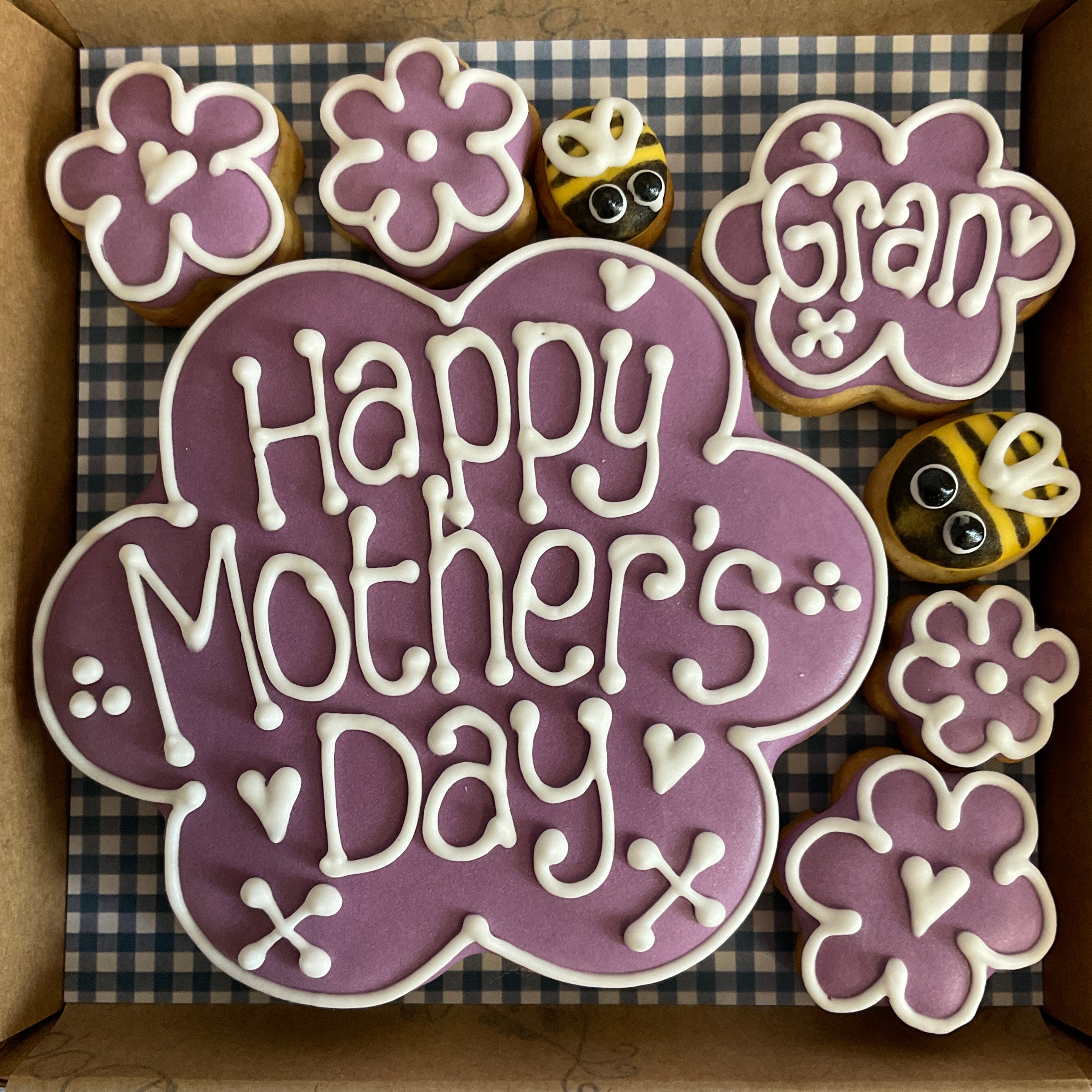 Mothers Day / Mothering Sunday / Mum Flowers Cookie Box