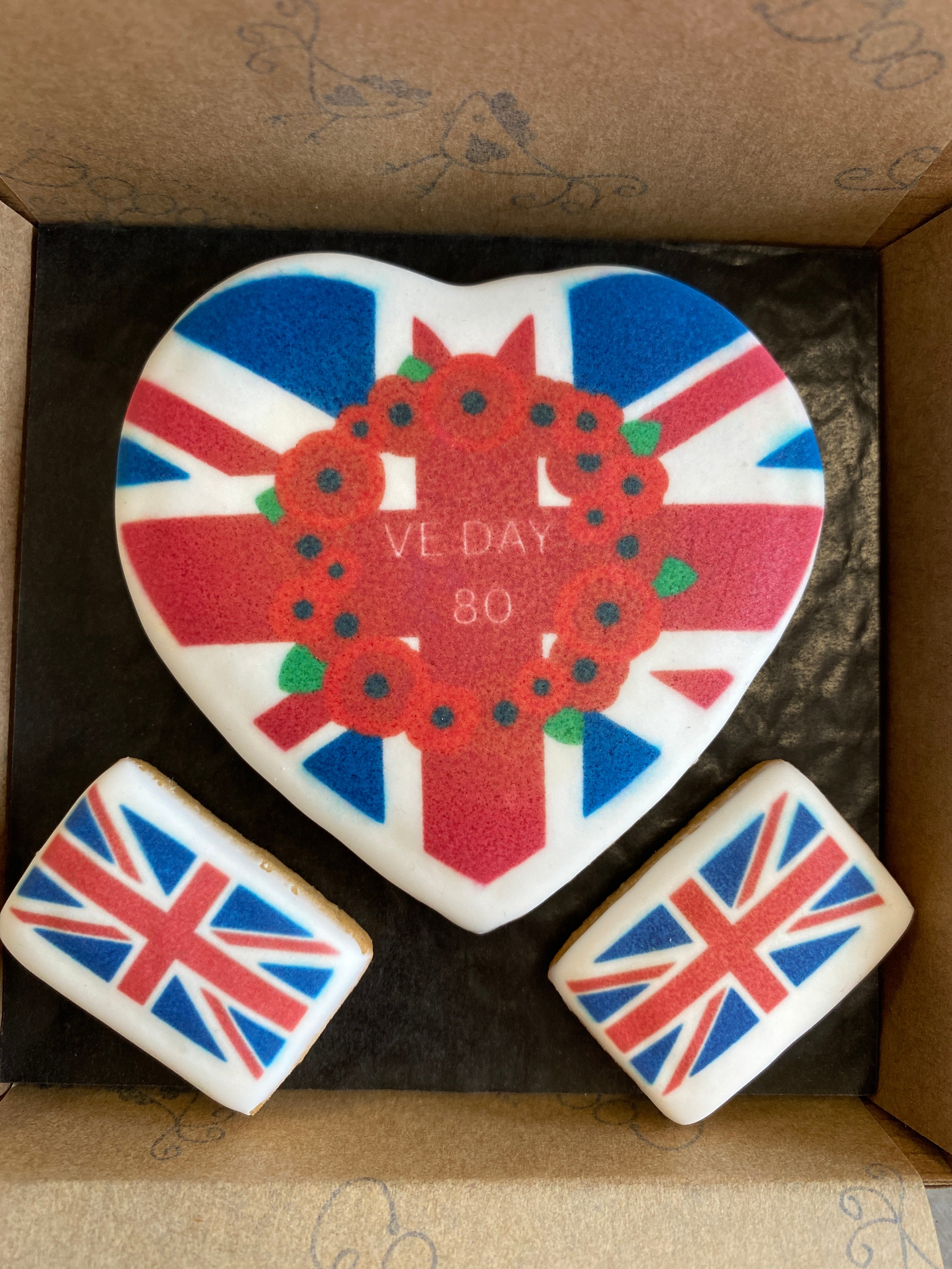 VE Day special Cookie box