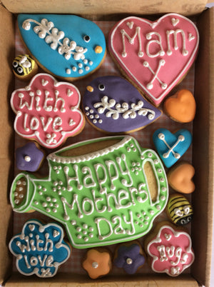 Mum / Mothers Day / Mothering Sunday / Garden personalised Cookie Box (Medium)
